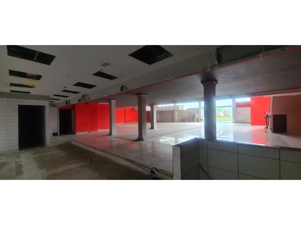 VENDE / ALQUILA LOCAL ESQUINERO AVENIDA TERCERA NORTE — foto 5