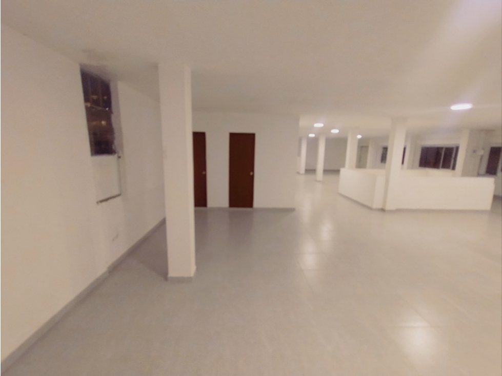 OFICINA 250 M2 EN ALQUILER EN SAN FERNANDO CALI — foto 3