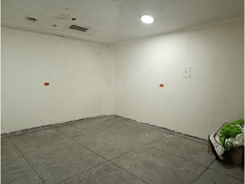 VENDO INMUEBLE DE SALUD ZONA VERSALLES — foto 3