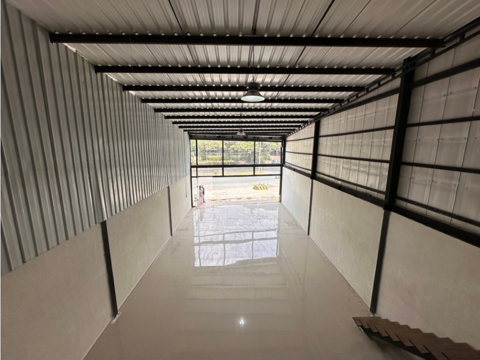 LOCAL EN ALQUILER STRIP MALL ARROYOHONDO VIA ANTIGUA CALI - YUMBO - 1
