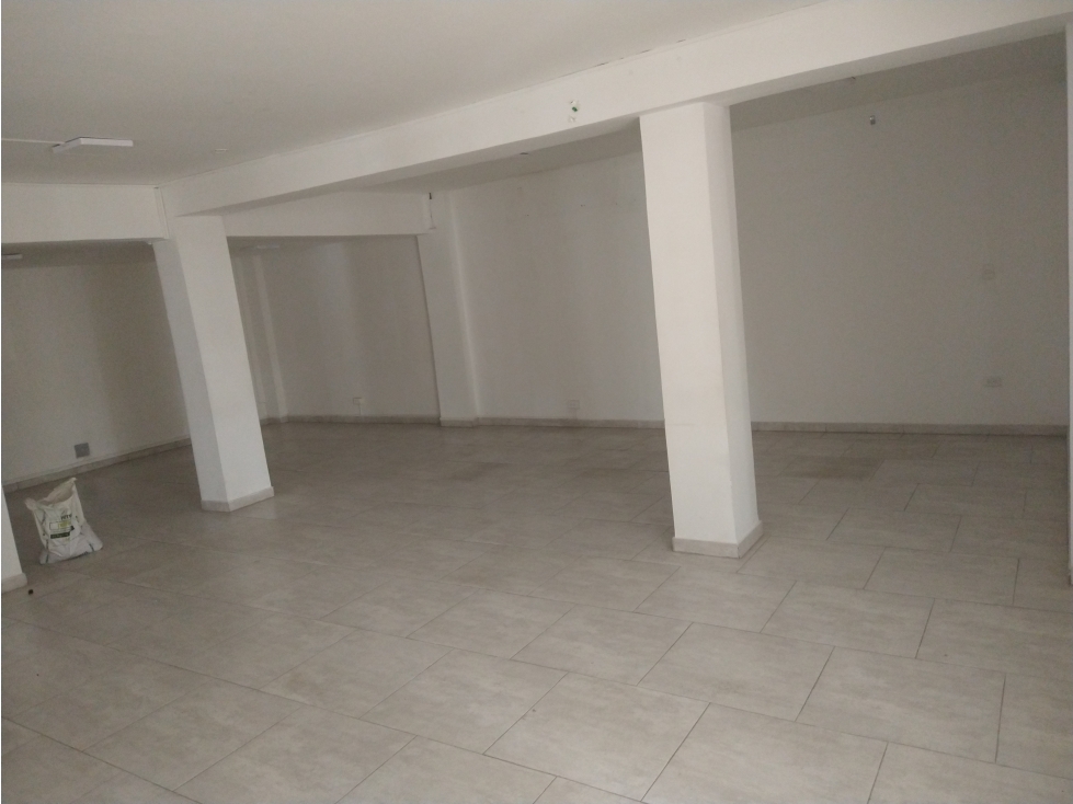 CASA COMERCIAL 450M2 - ALQUILER - TEQUENDAMA - CALI - 2