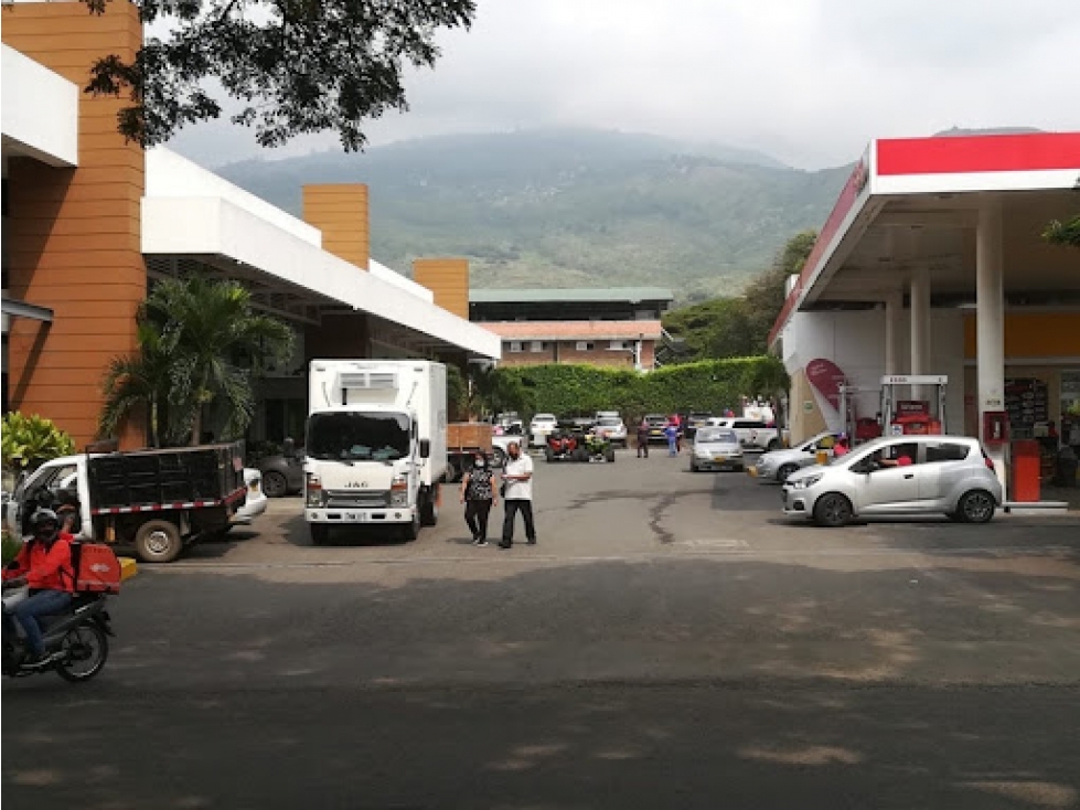 ALQUILA LOCAL MENGA PLAZA ACOPI YUMBO - 3