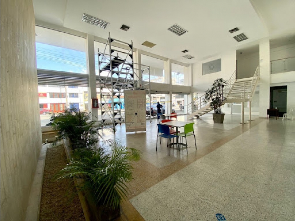 ALQUILA LOCAL EN EDIFICIO PILOTO CALI — foto 4