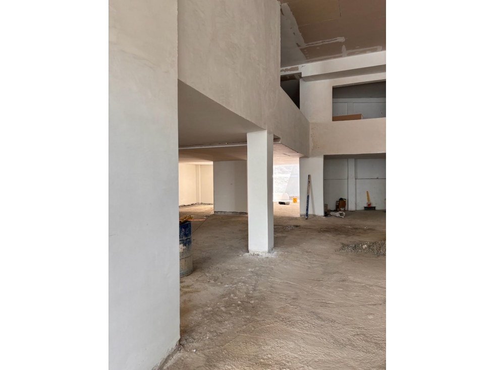 LOCAL 420 m2 VENTA AV 6N SANTA MONICA NORTE CALI — foto 4
