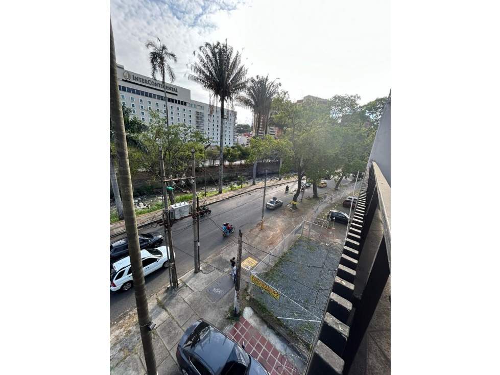 VENDE / ALQUILA EDIFICIO CENTENARIO CALI — foto 2