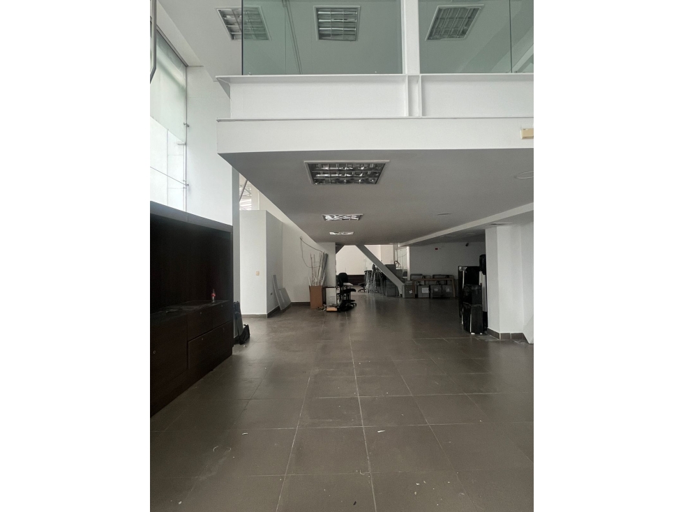 AREA 258 m2 EN ALQUILER EDIFICIO CENTRO VIDA PROFESIONAL CALI — foto 3