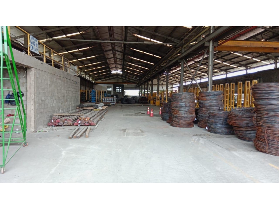 VENDE BODEGA PARA INVERSION EN ACOPI YUMBO - 4