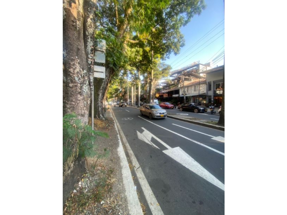 LOCAL COMERCIAL 50m² ALQUILER PARQUE DEL PERRO CALI