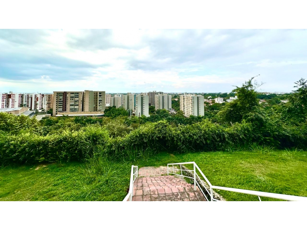 LOTE 3653 m2 EN VENTA EN MENGA CALI