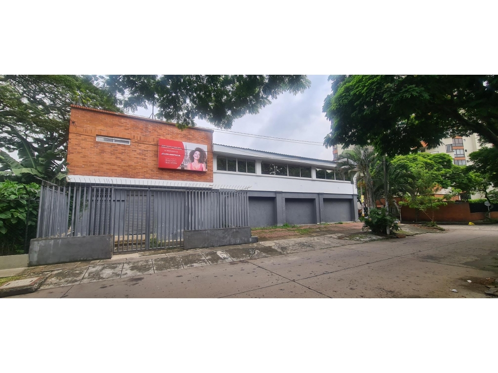 VENDE / ALQUILA LOCAL ESQUINERO AVENIDA TERCERA NORTE — foto 3