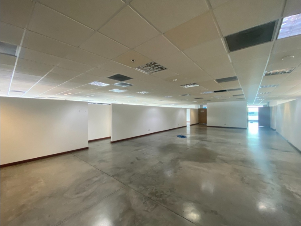 OFICINA EN ALQUILER EN EDIFICIO CORPORATIVO ZONA CENTRO PEREIRA - 5