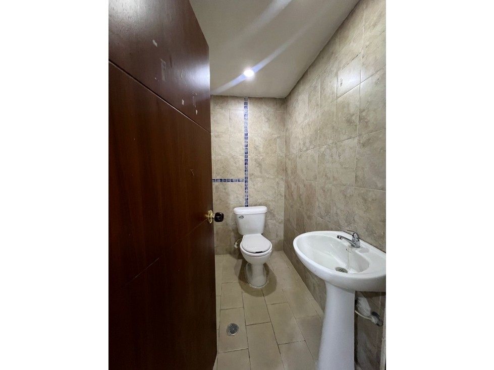 LOCAL COMERCIAL PISO 3 EN ALQUILER EN CAMINO REAL - 5