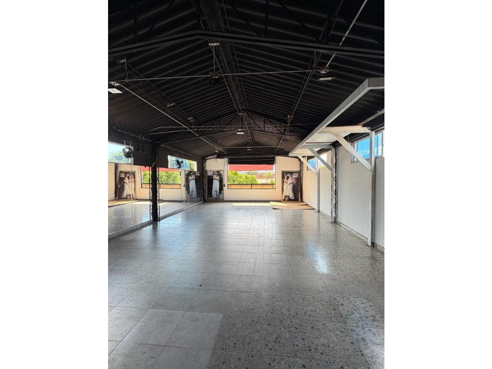 EDIFICIO EN VENTA EN JUNIN CALI - 5