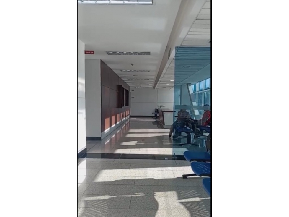 OFICINA ALQUILER EDIF VIDA TEQUENDAMA - CALI - 1