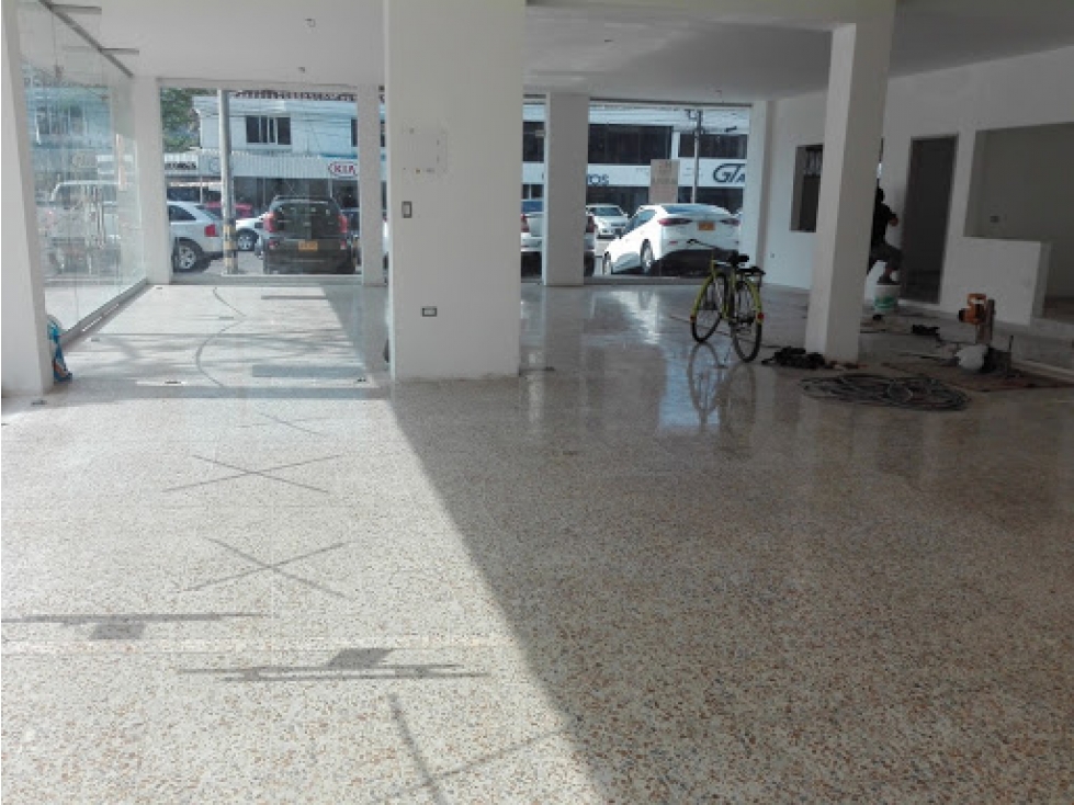LOCAL DE 116 m2 EN ALQUILER EN SAN VICENTE CALI — foto 5