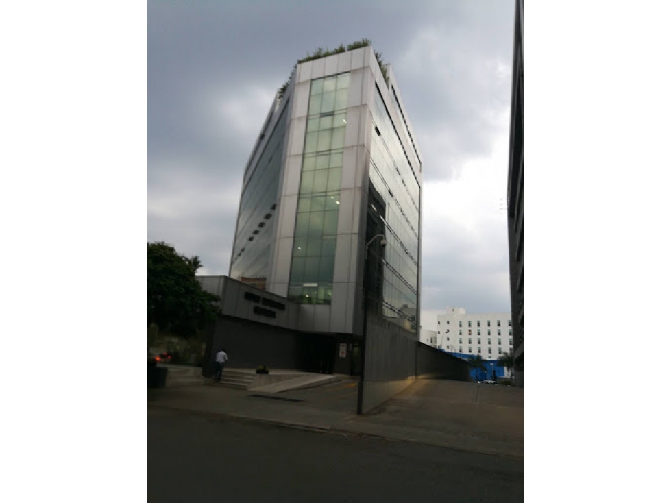 OFICINA 159 m2 EN ALQUILER CENTRO EMPRESARIAL CHIPICHAPE
