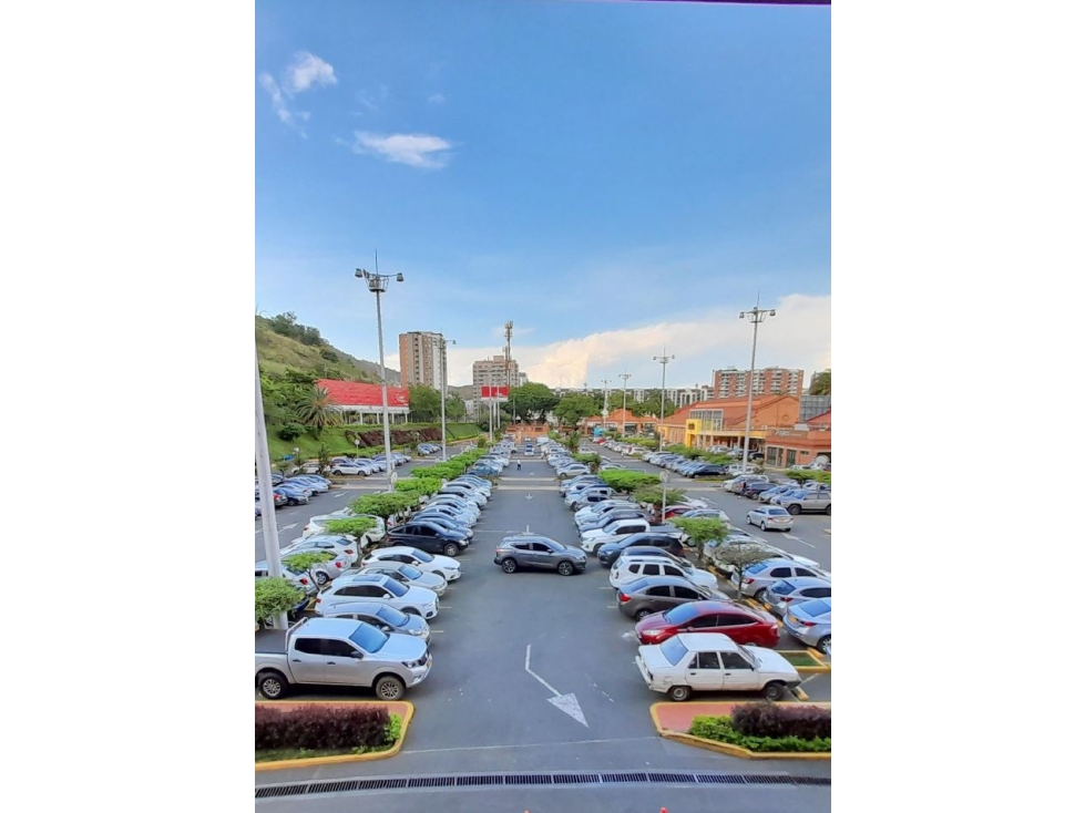 ALQUILA LOCAL CON LA MEJOR VITRINA DEL CENTRO COMERCIAL CHIPICHAPE — foto 6