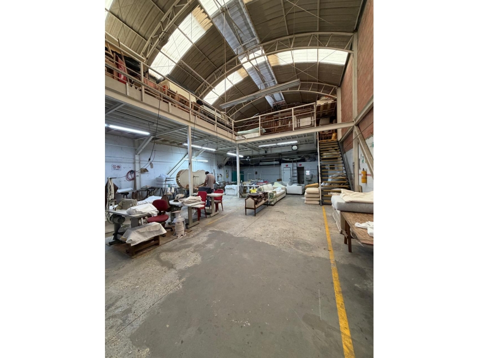 BODEGA 430 M2 VENDE / ALQUILA EN SAN VICENTE NORTE CALI — foto 5