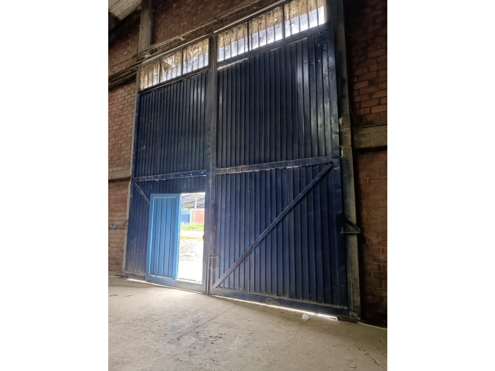 BODEGA 740 M2 EN ARRIENDO ZONA INDUSTRIAL — foto 3