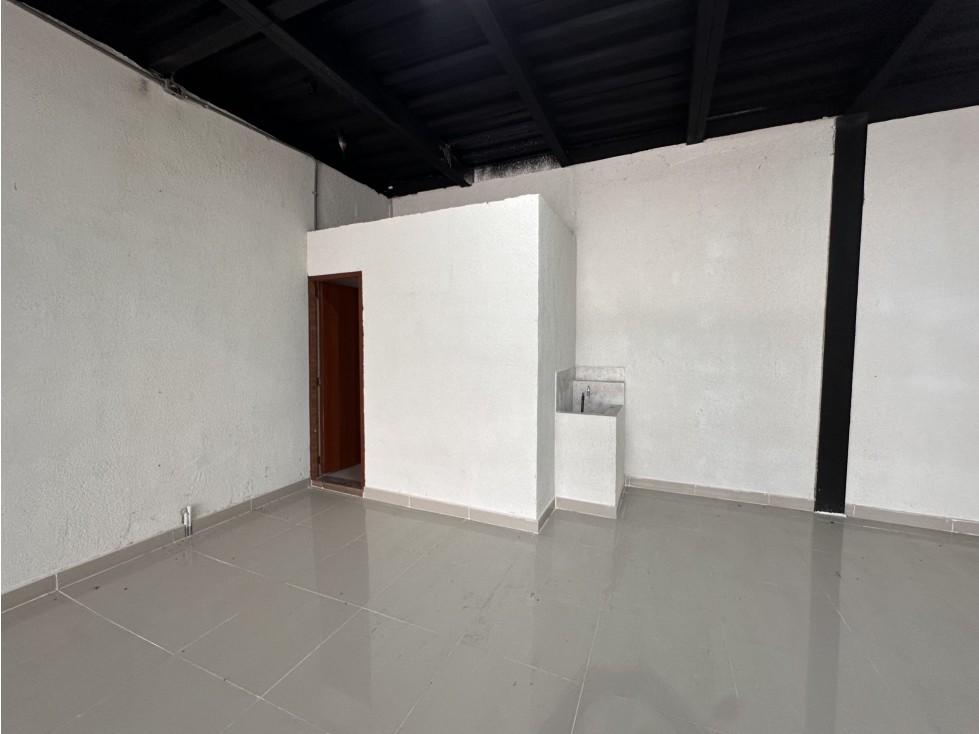 LOCAL EN ALQUILER STRIP MALL ARROYOHONDO VIA ANTIGUA CALI - YUMBO - 6