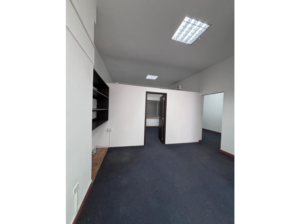 OFICINA DE 90 m2 EN ALQUILER CIUDAD JARDIN CALI — foto 5