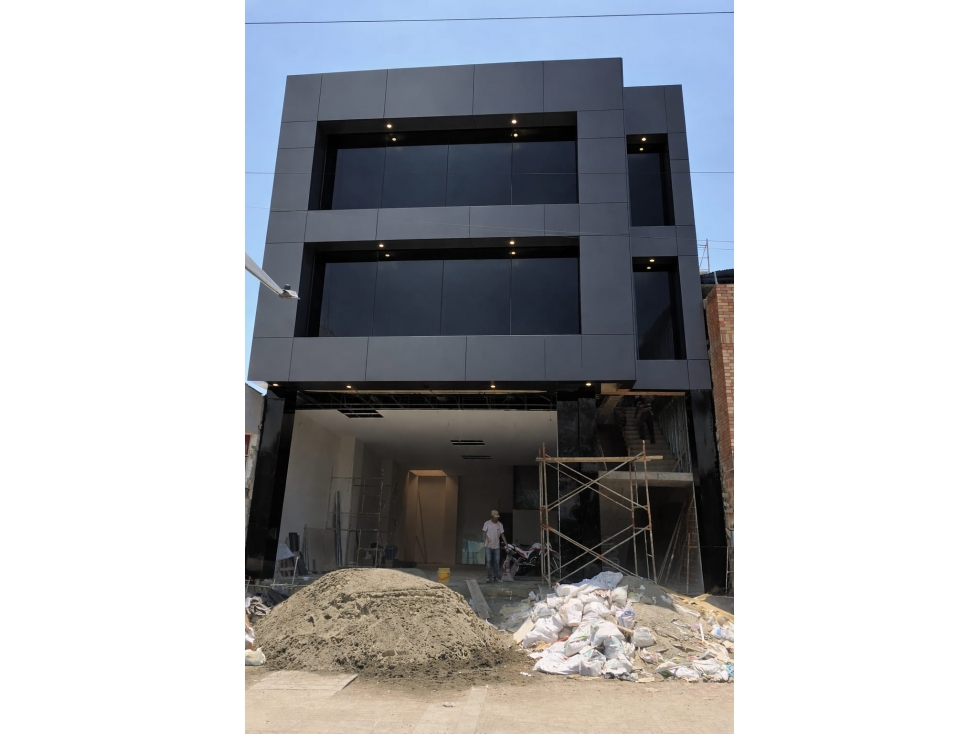 LOCAL COMERCIAL AV 3 N VIPASA