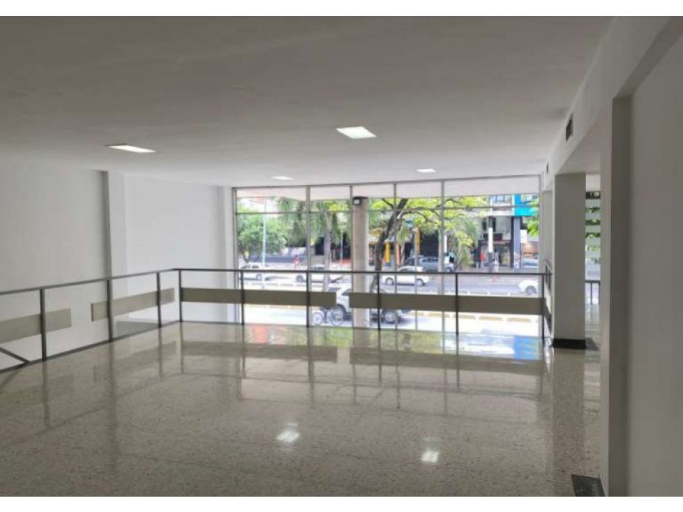 ALQUILO LOCAL 168m2 AV. LAS AMERICAS - CALI