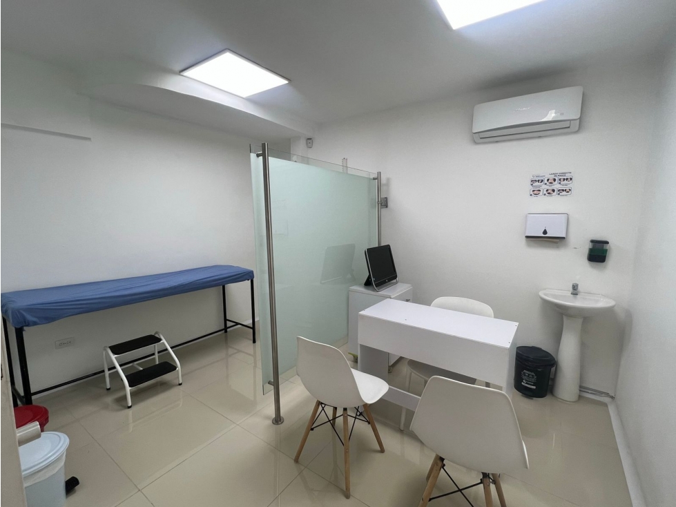 ALQUILO CONSULTORIOS MEDICOS Y ODONTOLOGICOS CLINICA SANTA LUCIANA — foto 6