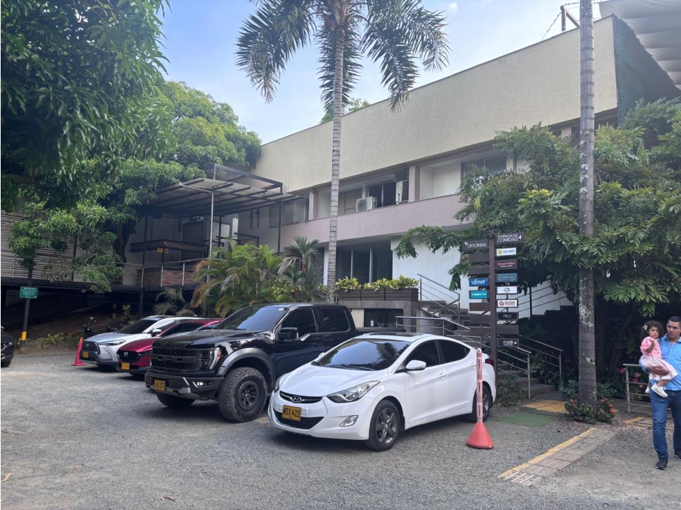 OFICINA DE 90 m2 EN ALQUILER CIUDAD JARDIN CALI — foto 6