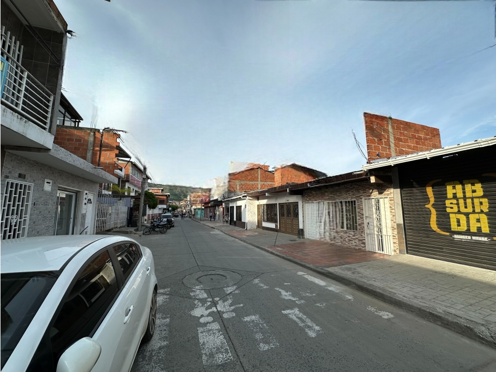 LOCAL SEGUNDO PISO EN VENTA PARA ESTRENAR CENTRO DE YUMBO - 2
