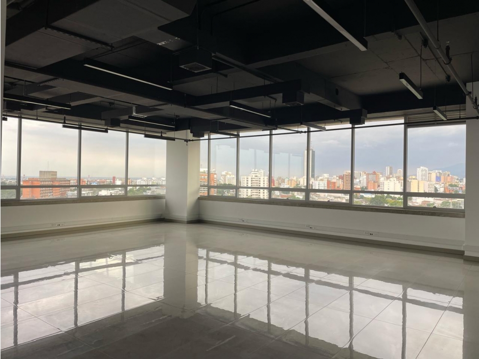 ALQUILA OFICINA EN EDIFICIO TORRE CCI