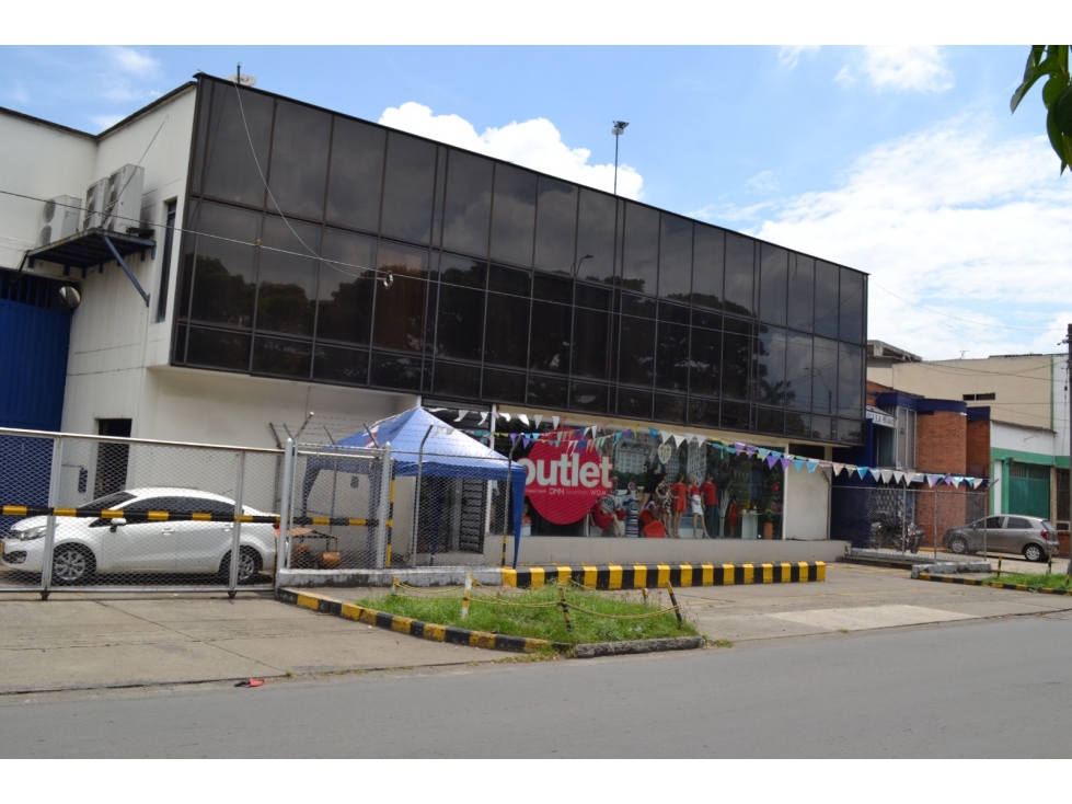 BODEGA 3.027 M2 EN ALQUILER ZONA INDUSTRIAL CALLE 52 CALI