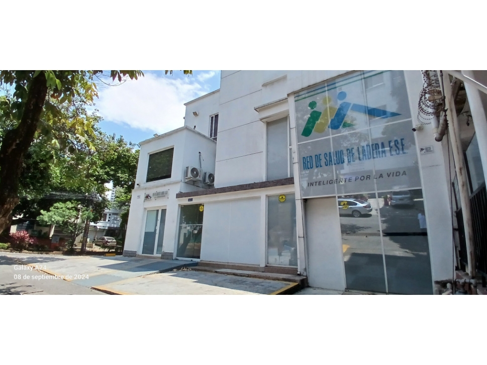 EDIFICIO ESQUINERO COMERCIAL EN VENTA EN TEQUENDAMA CALI