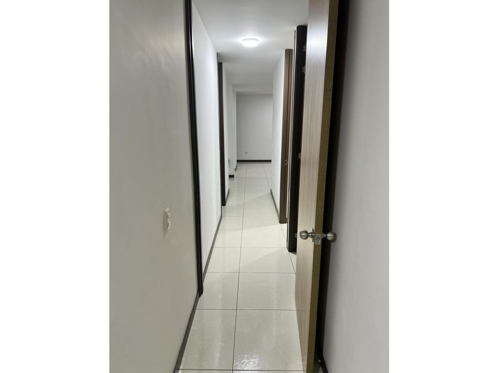 ARRIENDO APARTAMENTO EN BAMBU - 2