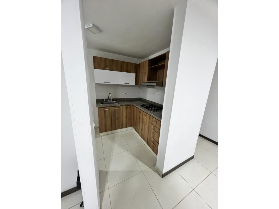 ARRIENDO APARTAMENTO EN BAMBU - 4