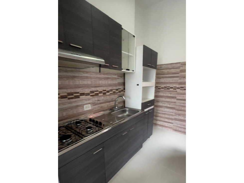 VENDO APARTAMENTO CERCA AL VIADUCTO DOSQUEBRADAS — foto 3