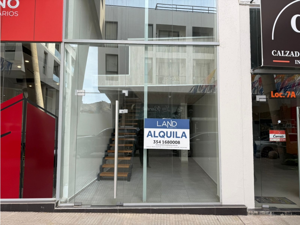 ALQUILER LOCAL COMERCIAL CON ENTREPISO EN PASEO QUATTRO - 2