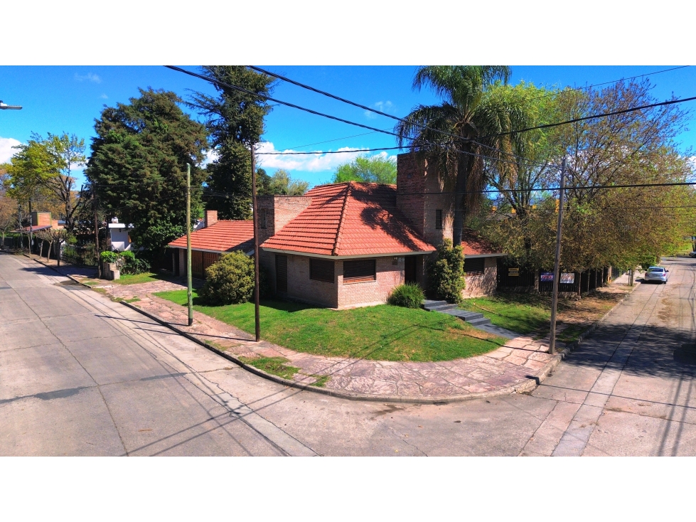 CASA EN VENTA CARLOS PAZ, SANTA RITA A 100 M DE LA COSTANERA - 1