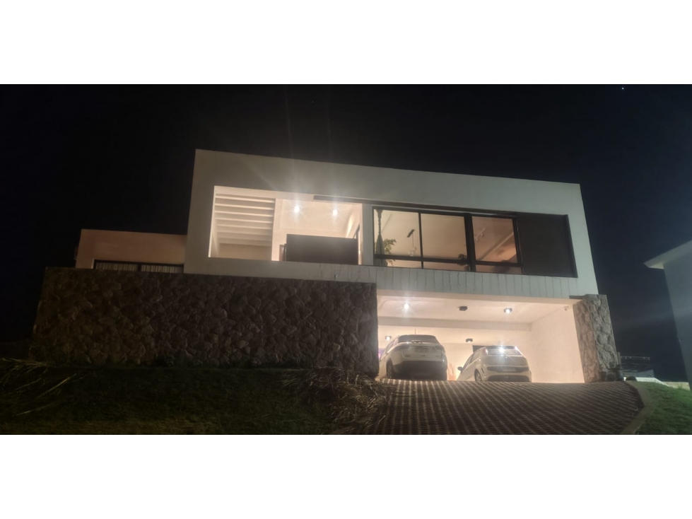VENTA CASA CARLOS PAZ, EN EL ÚNICO BARIO CERRADO DE CARLOS PAZ — foto 2