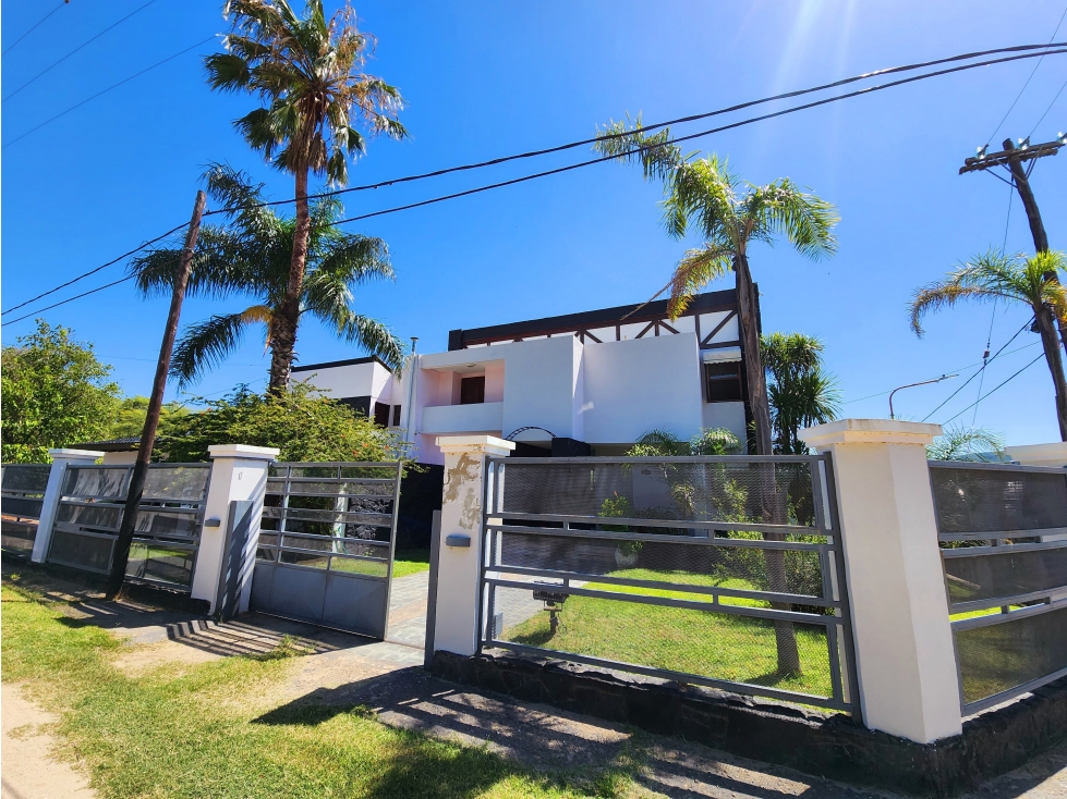 VENTA MANSÍON EN CARLOS PAZ COSTA AZUL OPORTUNIDAD — foto 2