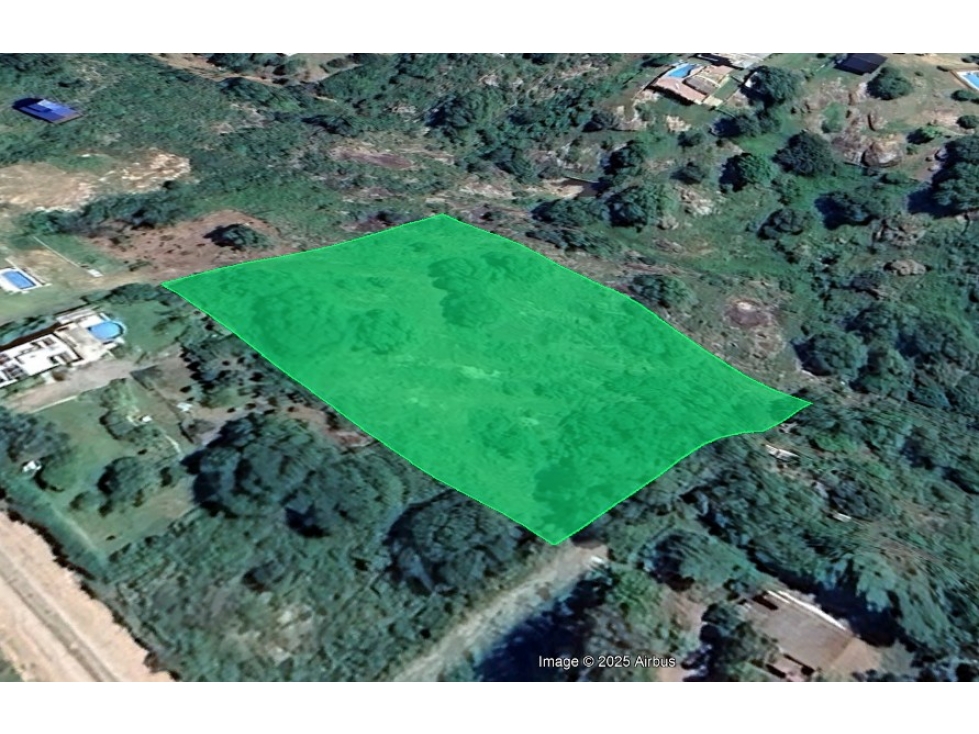 LOTE DE CASI MEDIA HECTAREA EN PARQUE SÍQUIMAN - 3