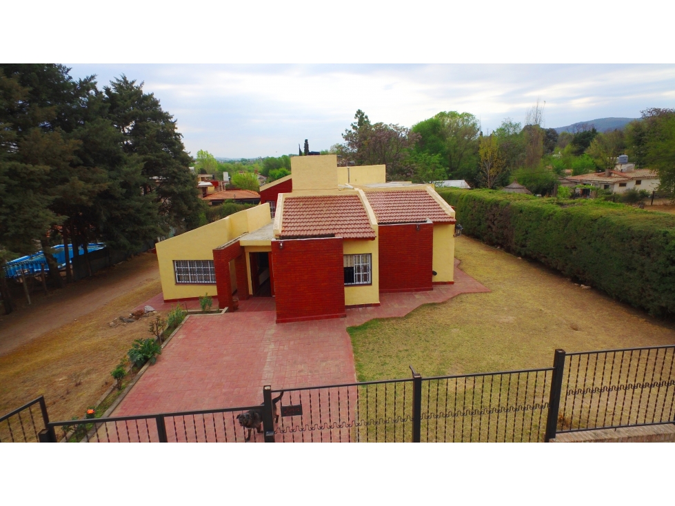 VENTA CASA CARLOS PAZ A 40 METROS DEL RIO ATENCION RETASADA — foto 3