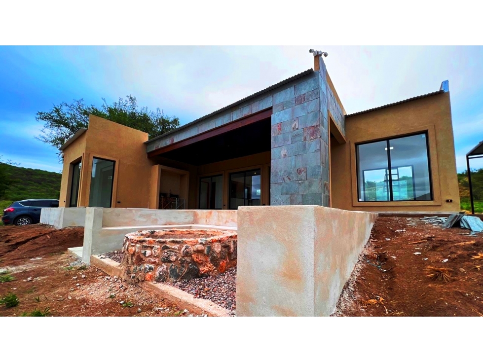 VENTA CASAS AUTOSUSTENTABLES EN LAS JARILLAS CARLOS PAZ - 2