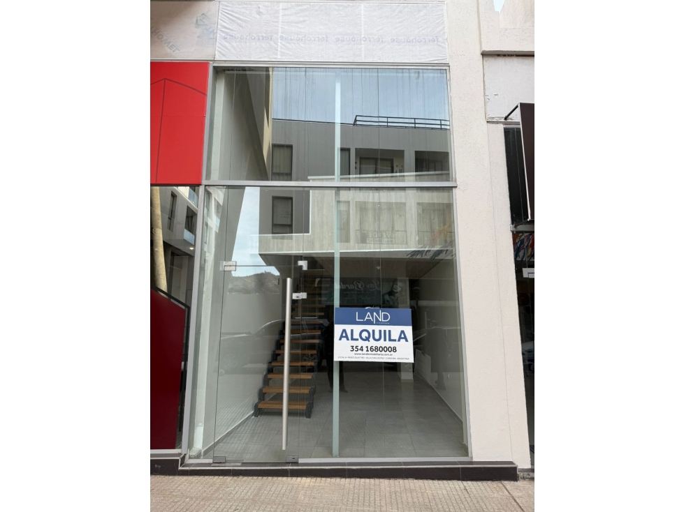 ALQUILER LOCAL COMERCIAL CON ENTREPISO EN PASEO QUATTRO - 4