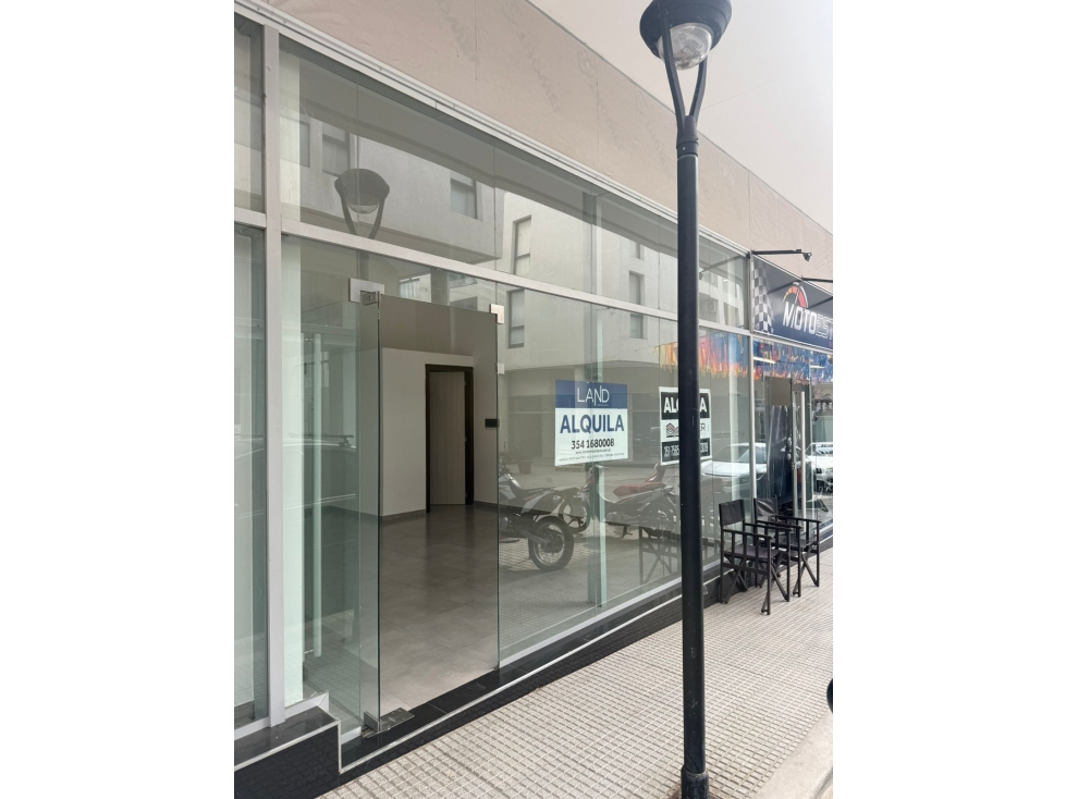 VENTA Y ALQUILER DE LOCAL COMERCIAL EN PASEO QUATTRO - 4