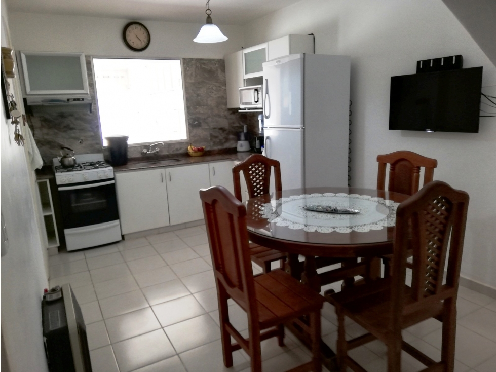 ALQUILER ANUAL CASA CÉNTRICA VILLA CARLOS PAZ — foto 4