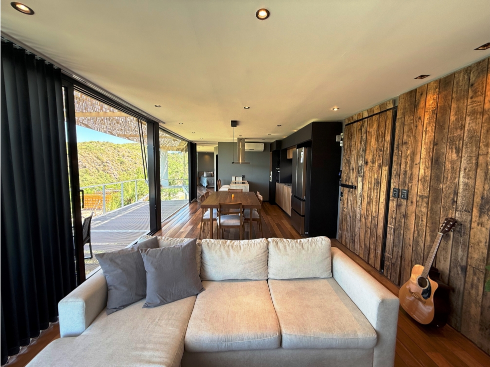 Venta Casa moderna con vista | Arquitectura única y entorno natural — foto 2