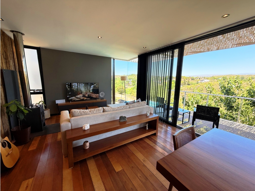Venta Casa moderna con vista | Arquitectura única y entorno natural — foto 3