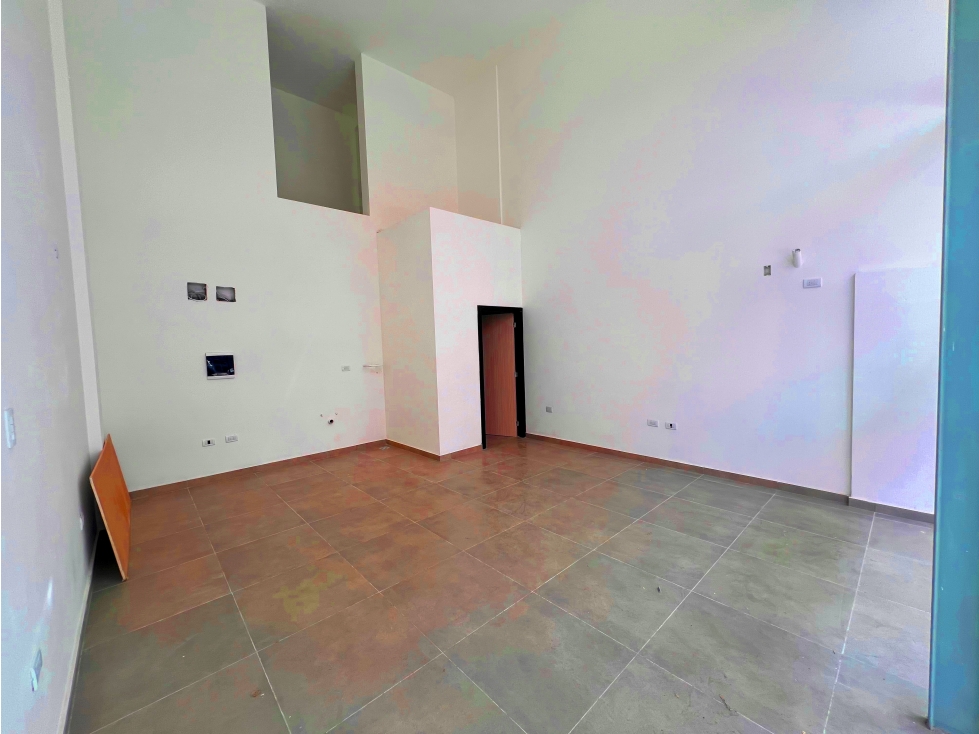 VENTA LOCAL COMERCIAL EN EL CENTRO PASEO QUATTRO - 4