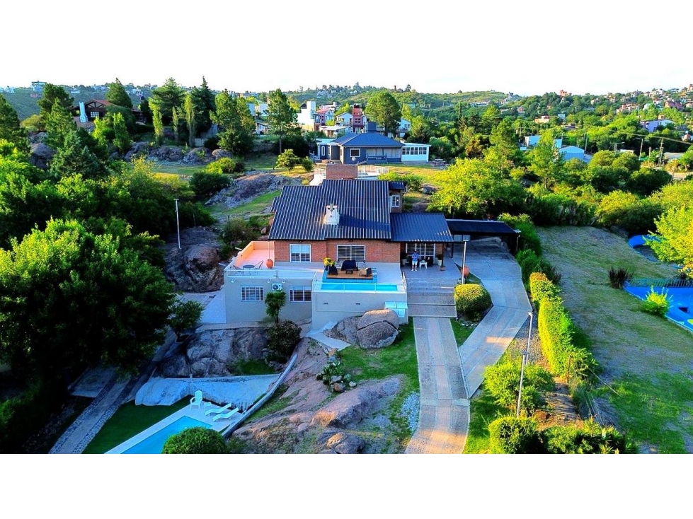 Casa de categoría X 2 Villa del Lago 2 piletas y excelente entorno